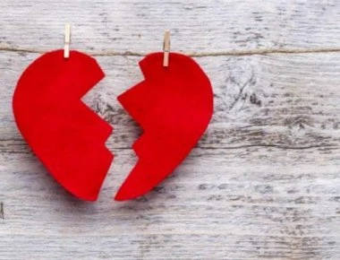 «Ο χωρισμός μας, με λύπη το λέω, είναι αμετάκλητος- Θα προχωρήσω το διαζύγιο» (φωτο)